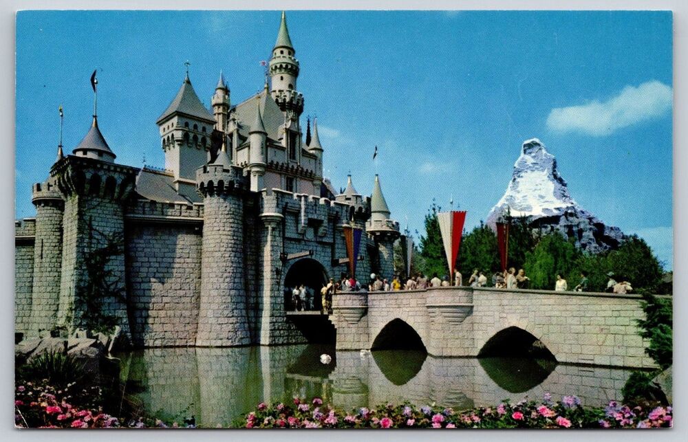 Postcard CA Anaheim Disneyland Sleeping Beauty's Enchanted Castle Unposted 1960s